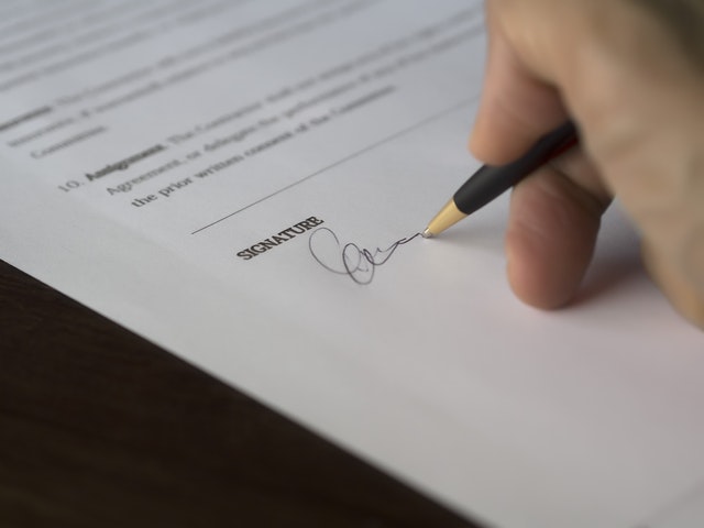 5 Things Every Employee Should Know Before Signing a Severance Agreement